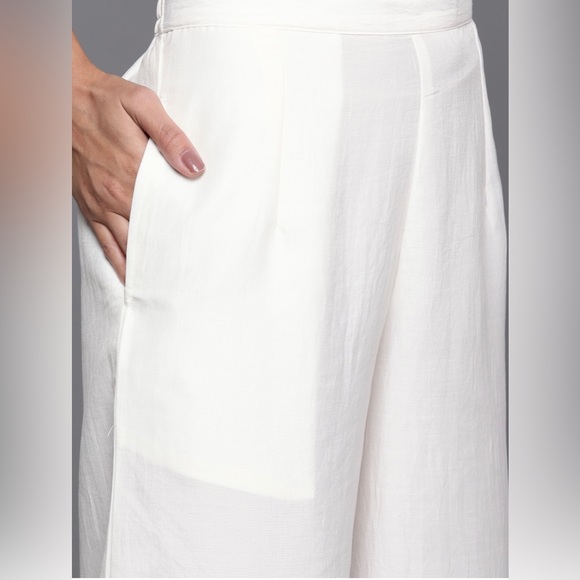 Salwar with pants and dupatta - Picture 6 of 7